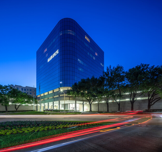 4900 Woodway Dr, Houston, TX en alquiler - Foto del edificio - Imagen 2 de 16