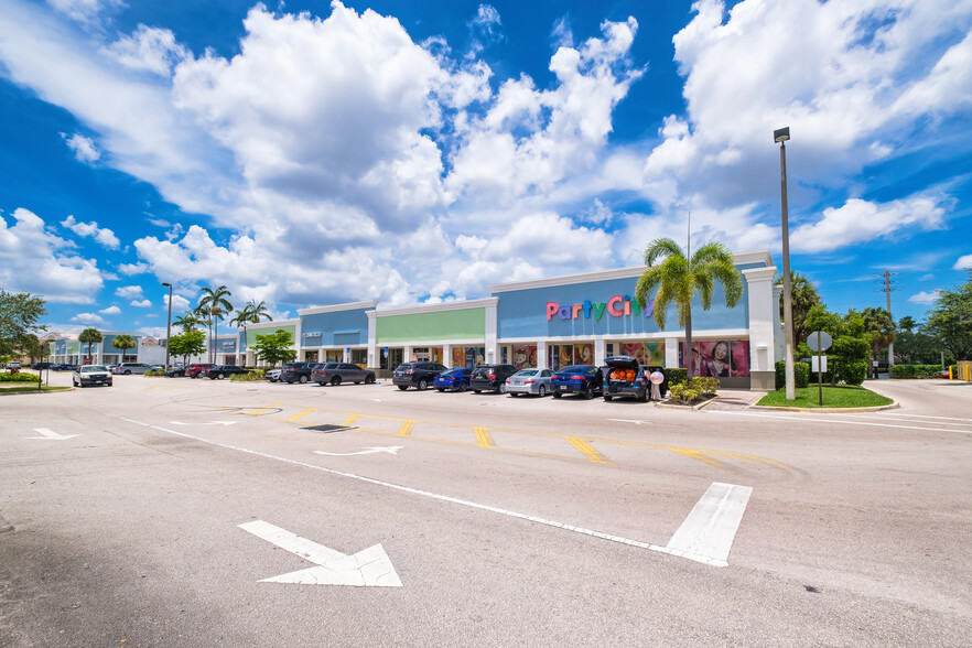 130 N University Dr, Pembroke Pines, FL en alquiler - Foto del edificio - Imagen 2 de 4