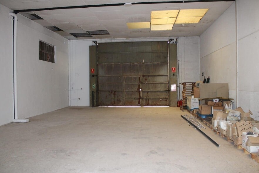 Nave en Cáceres en venta - Foto del edificio - Imagen 2 de 17