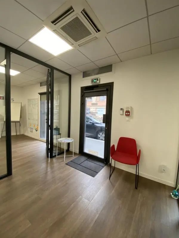 4 Bis Avenue Camille Rousset, Bron en venta Foto del interior- Imagen 1 de 6