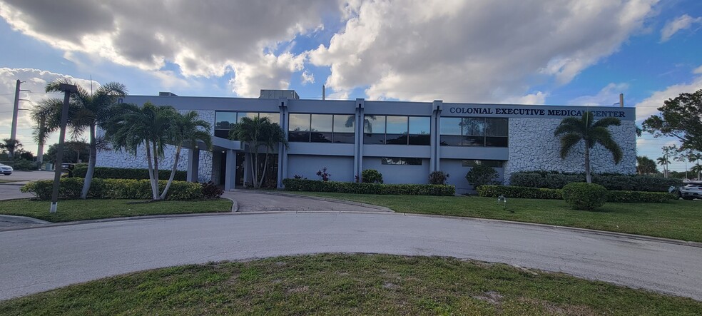 1620 Medical Ln, Fort Myers, FL en alquiler - Foto del edificio - Imagen 1 de 13