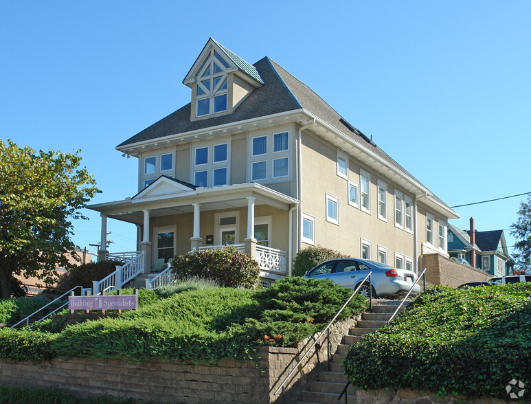 114 Day Ave SW, Roanoke, VA en alquiler - Foto del edificio - Imagen 2 de 3