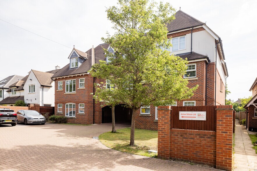 Bond Close, Iver en alquiler - Foto del edificio - Imagen 3 de 3