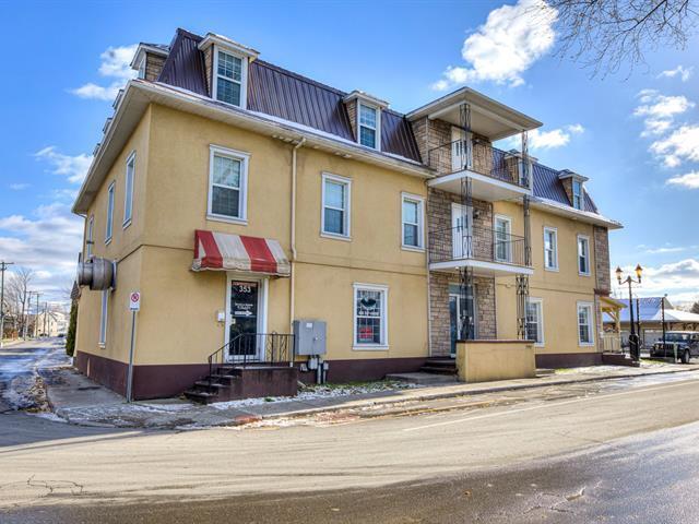 349-353 Rue De L'hôtel-De-Ville, Farnham, QC en venta - Foto del edificio - Imagen 2 de 10