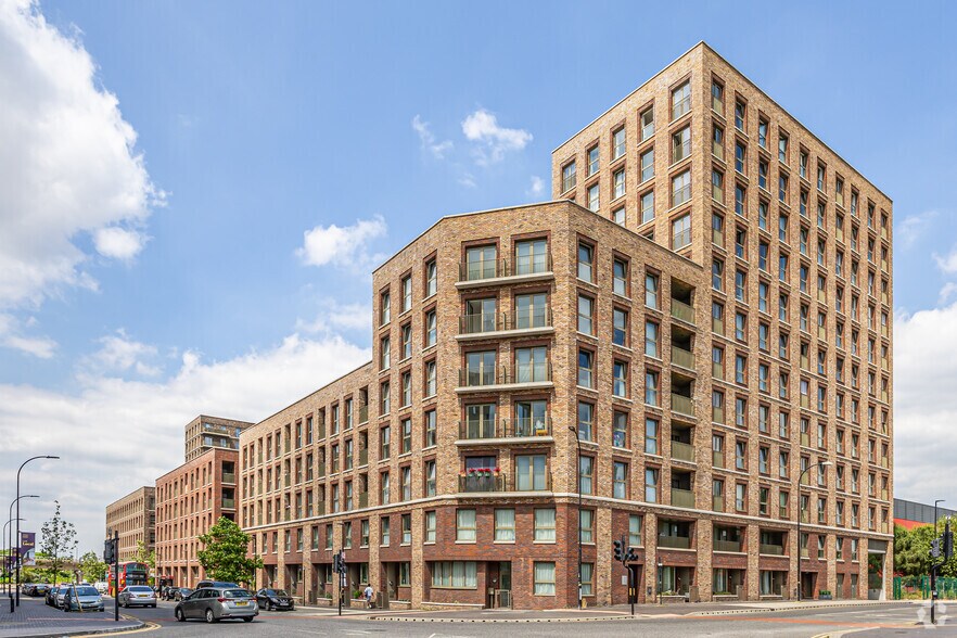 Gallions Place cartera de 3 inmuebles en venta en LoopNet.es - Foto principal - Imagen 3 de 4