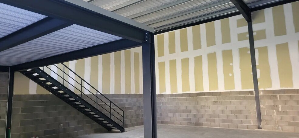 10 Avenue Jean Mermoz, Andrézieux-Bouthéon en venta - Foto del edificio - Imagen 3 de 3