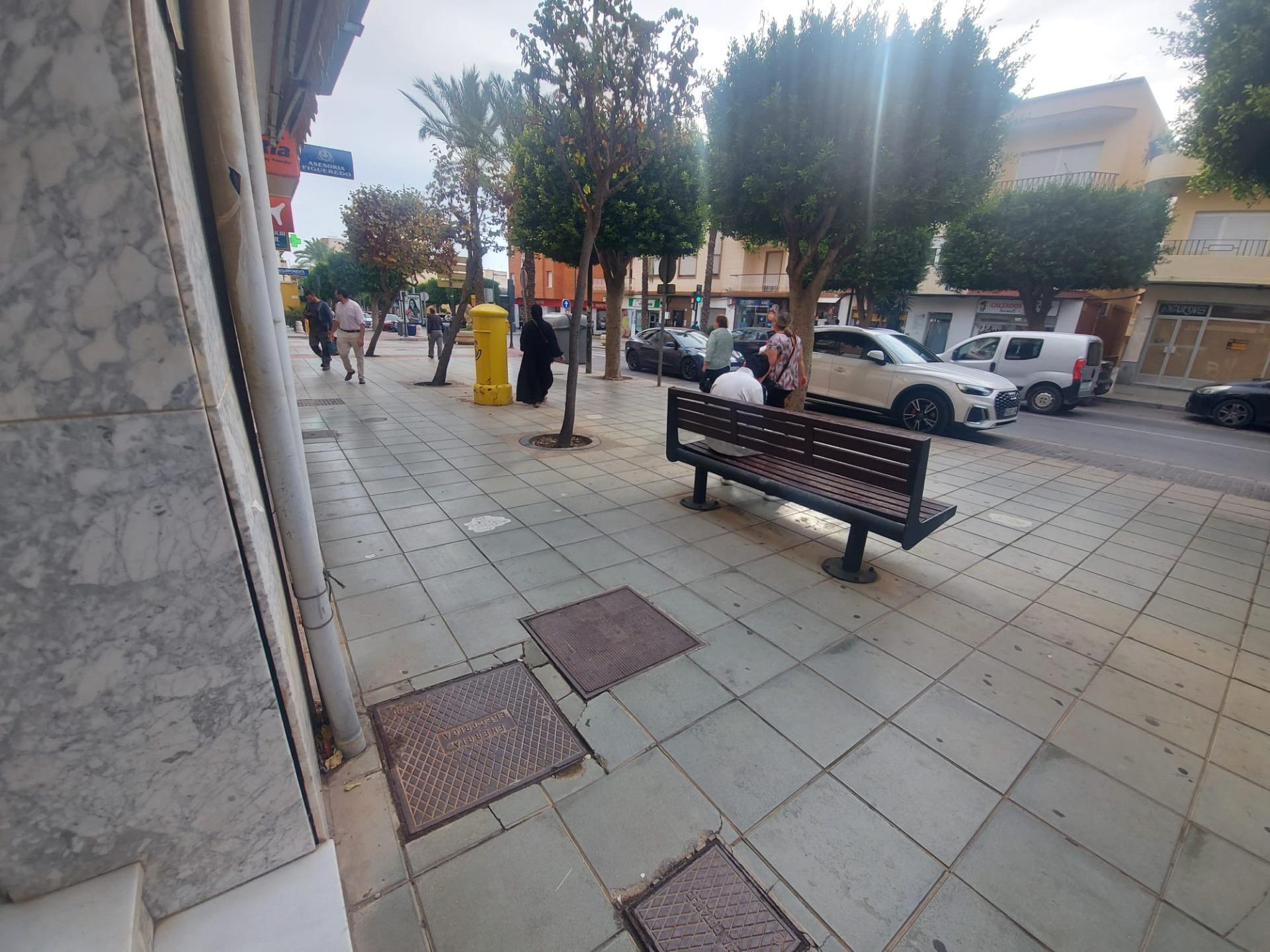 Oficina en El Ejido, Almería en venta Foto del edificio- Imagen 1 de 11