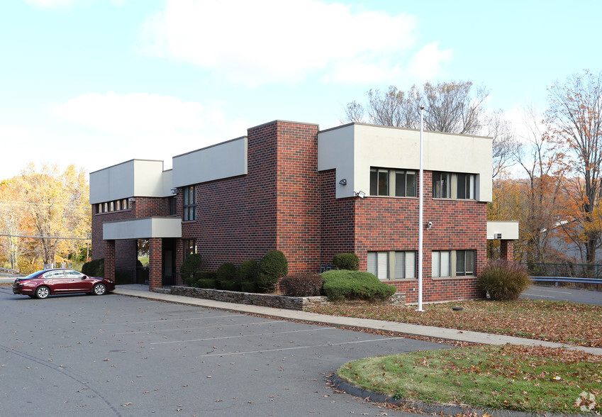 1295 E Main St, Meriden, CT en alquiler - Foto del edificio - Imagen 1 de 5