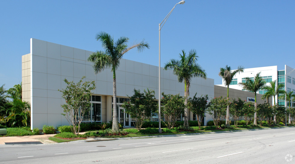 3313-3353 N University Dr, Coral Springs, FL en alquiler - Foto del edificio - Imagen 1 de 3