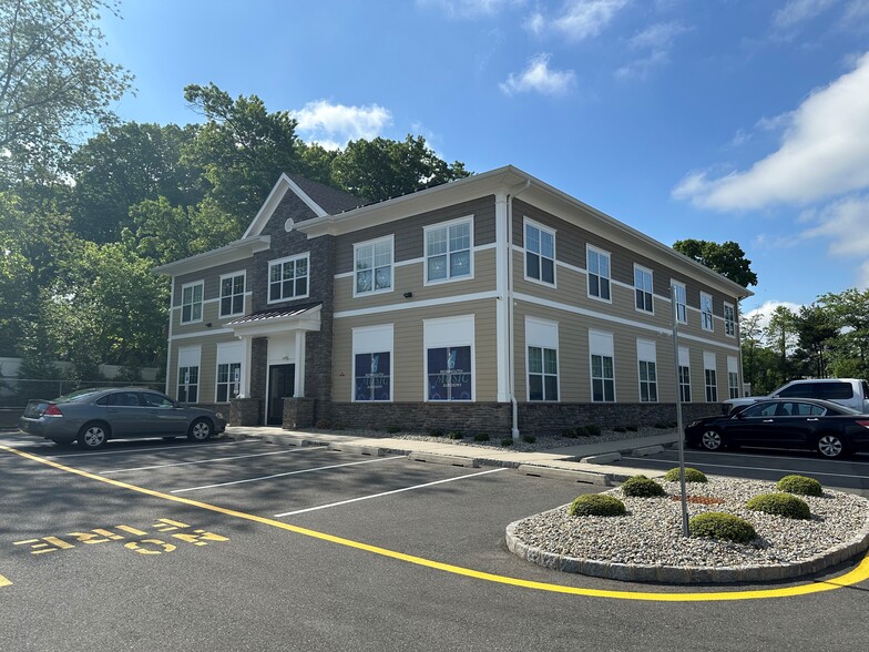 49 Route 520, Englishtown, NJ en alquiler - Foto del edificio - Imagen 2 de 6