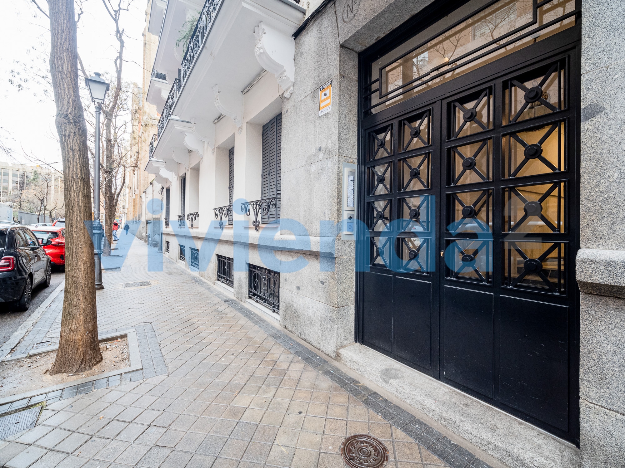 Edificio residencial en Madrid, Madrid en venta Foto principal- Imagen 1 de 4