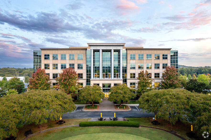 13850 Ballantyne Corporate Pl, Charlotte, NC en alquiler - Foto del edificio - Imagen 2 de 8