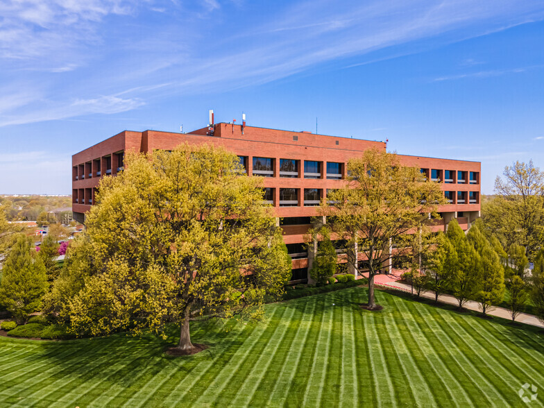 11880 College Blvd, Overland Park, KS en alquiler - Foto del edificio - Imagen 3 de 5