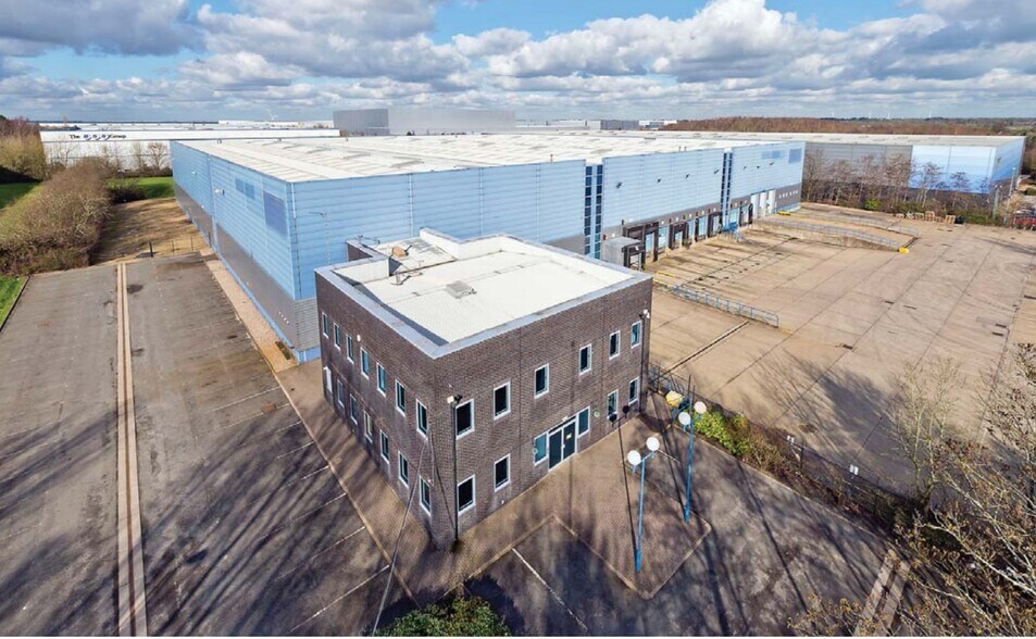 104 Wellington Pky, Lutterworth en alquiler - Foto del edificio - Imagen 2 de 2