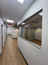 21008 Northern Blvd, Bayside, NY en alquiler Foto del interior- Imagen 2 de 8