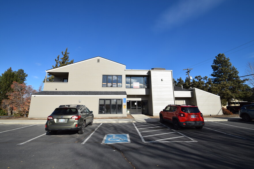 390 NE Emerson Ave, Bend, OR en alquiler - Foto del edificio - Imagen 1 de 23