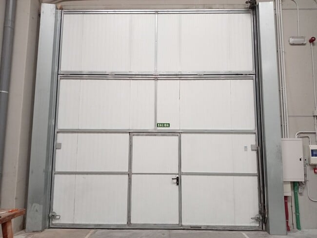 Más detalles de Calle Hidrógeno, 55, Valladolid - Nave en venta