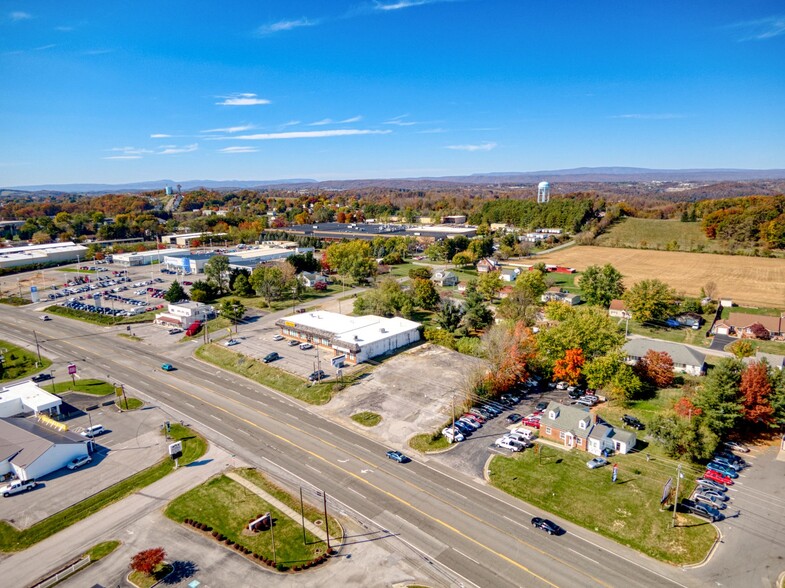 2140 Roanoke St, Christiansburg, VA en venta - Foto del edificio - Imagen 2 de 23