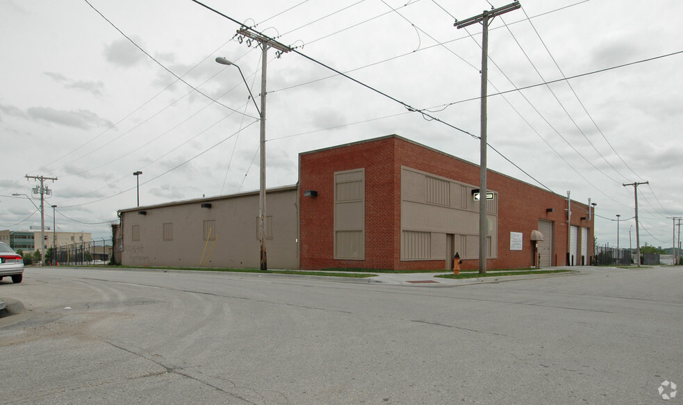 1001 Forest Ave, Kansas City, MO en alquiler - Foto del edificio - Imagen 3 de 3