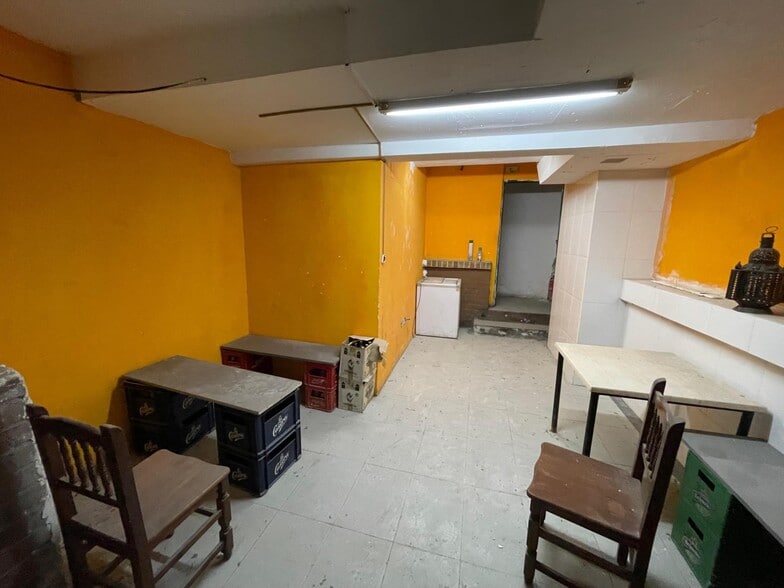 Local en Elche en venta - Foto del edificio - Imagen 2 de 6