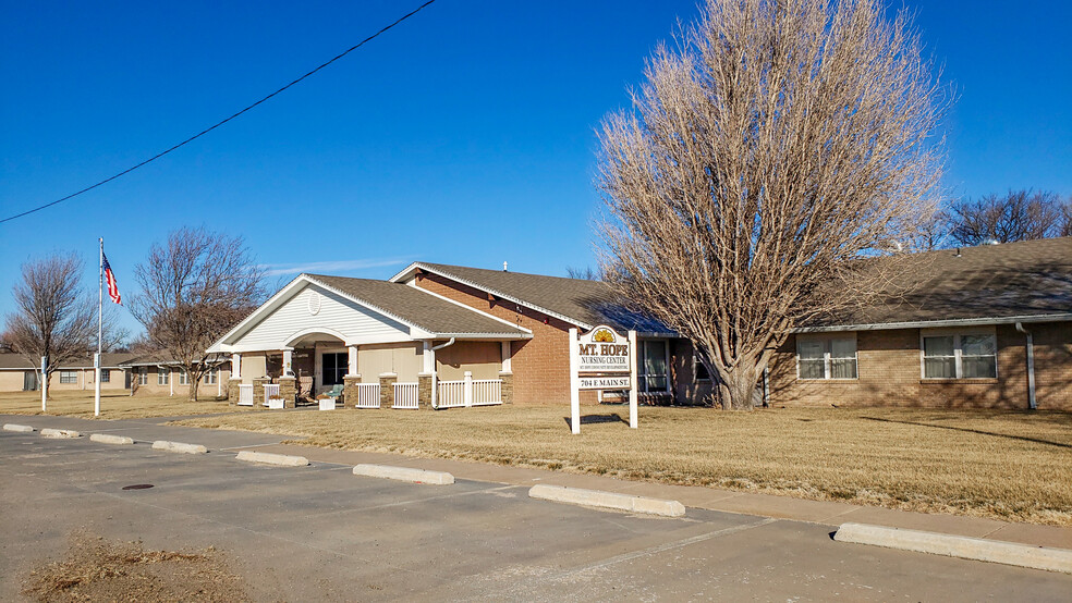 704 Main St, Mount Hope, KS en venta - Foto principal - Imagen 1 de 17