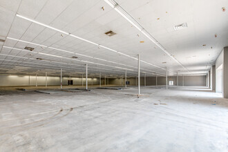 2300 E Kenosha St, Broken Arrow, OK en alquiler Foto del interior- Imagen 2 de 7