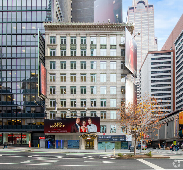 1674 Broadway, New York, NY en alquiler - Foto del edificio - Imagen 3 de 25