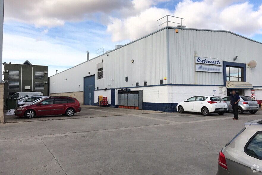Avenida del Conde de Romanones, 26, Azuqueca de Henares, Guadalajara en alquiler - Foto del edificio - Imagen 2 de 3