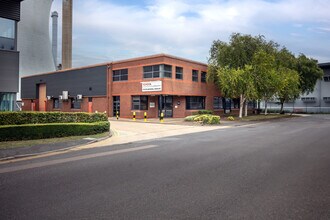 706-707 Stirling Rd, Slough en alquiler Foto del edificio- Imagen 2 de 2