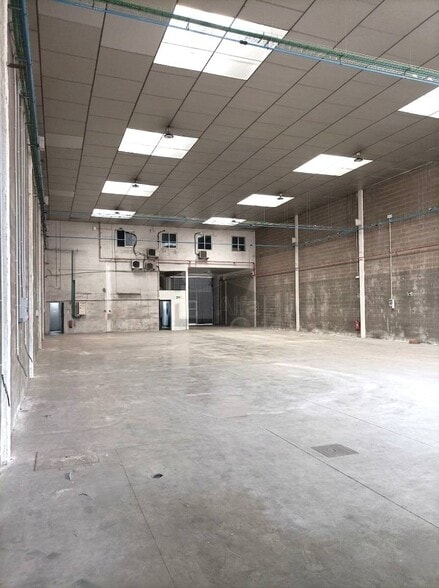 Nave en Rubí, Barcelona en alquiler - Foto del interior - Imagen 3 de 4