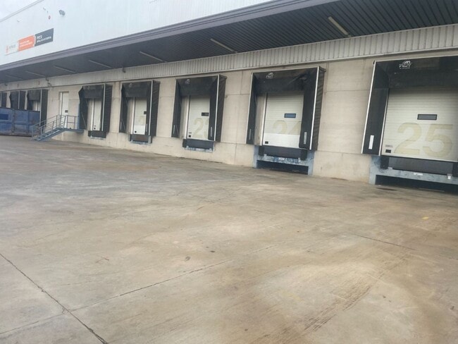 Más detalles de Polígono Parque Logístico, 4, Carmona - Nave en alquiler