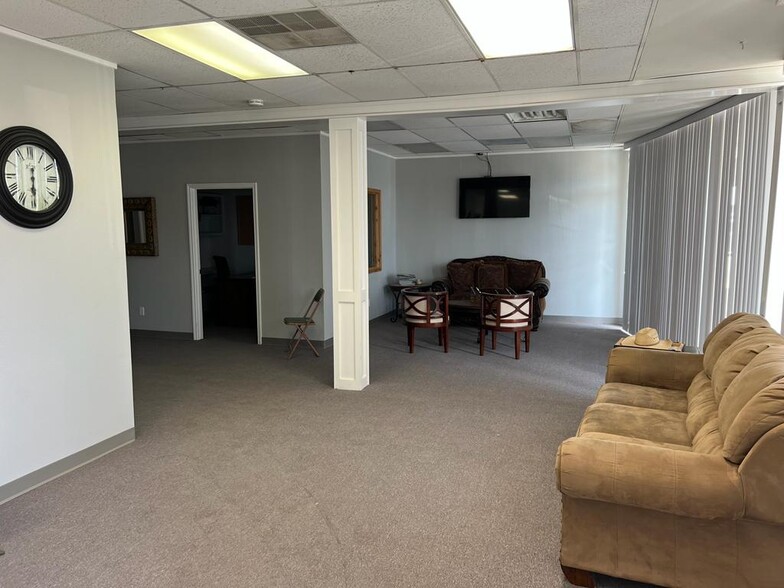 2241 34th St, Lubbock, TX en venta - Foto del edificio - Imagen 2 de 8