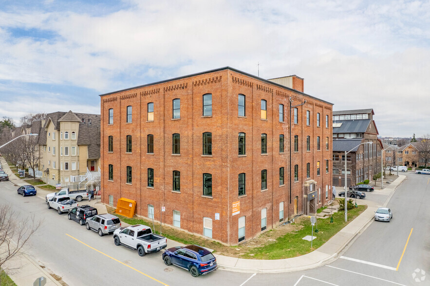 30 Powerhouse St, Toronto, ON en alquiler - Foto del edificio - Imagen 1 de 6