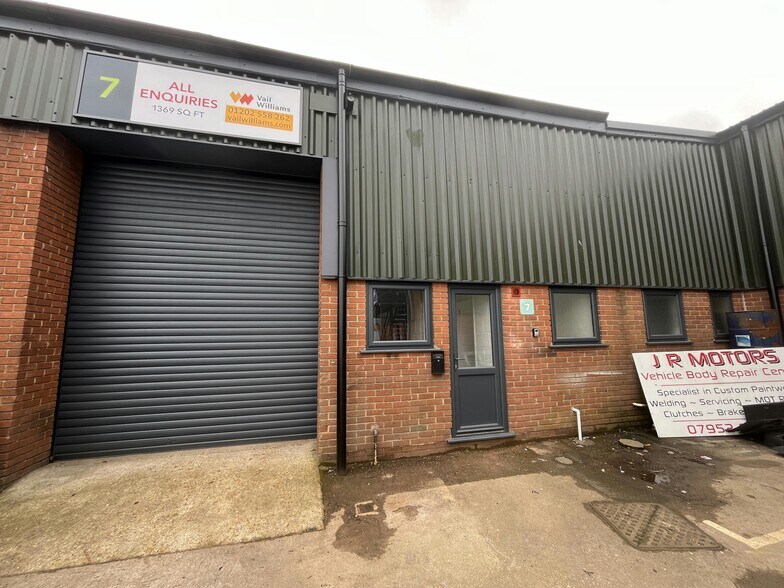 35 Willis Way, Poole en alquiler - Foto del edificio - Imagen 2 de 20