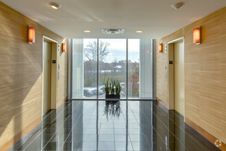 740 Centre View Blvd, Crestview Hills, KY en alquiler Foto del interior- Imagen 2 de 6