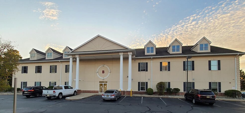 40 Bey Lea Rd, Toms River, NJ en venta - Foto del edificio - Imagen 1 de 18