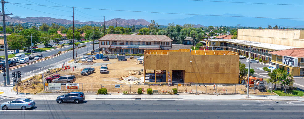 11095 Magnolia Ave, Riverside, CA en venta - Foto del edificio - Imagen 2 de 11