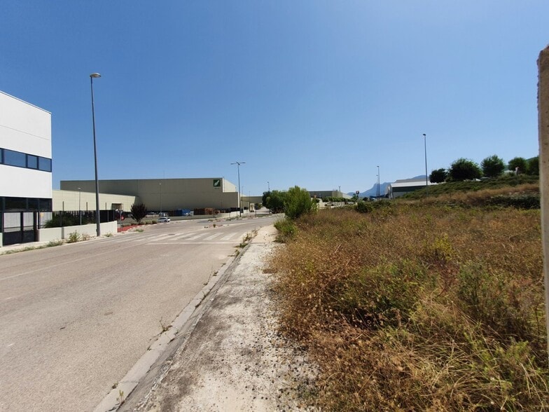 Nave en Atzeneta d'Albaida, Valencia en venta - Foto del edificio - Imagen 2 de 4