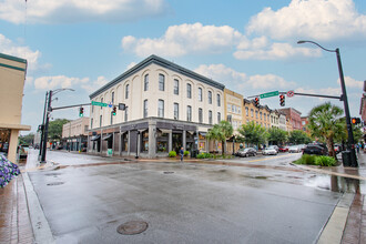 101-103 W Broughton St, Savannah, GA en alquiler Foto del edificio- Imagen 2 de 3