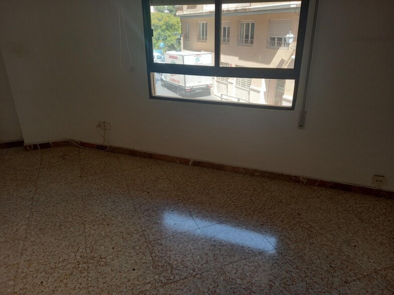 Local en Elche en alquiler - Foto del interior - Imagen 3 de 9