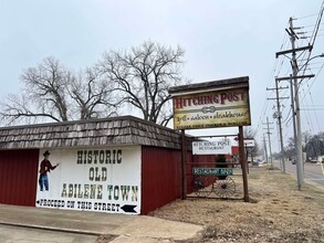 100 SE 5th St, Abilene, KS en venta Foto del edificio- Imagen 1 de 13