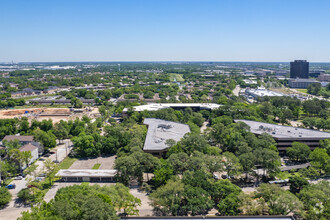 16801 Greenspoint Park, Houston, TX - VISTA AÉREA  vista de mapa - Image1