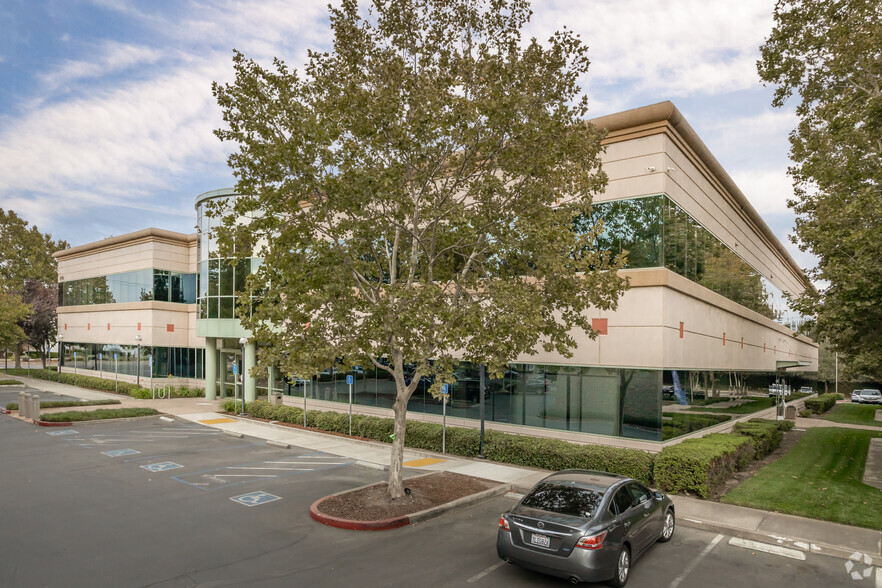 2101 Stone Blvd, West Sacramento, CA en alquiler - Foto del edificio - Imagen 3 de 4