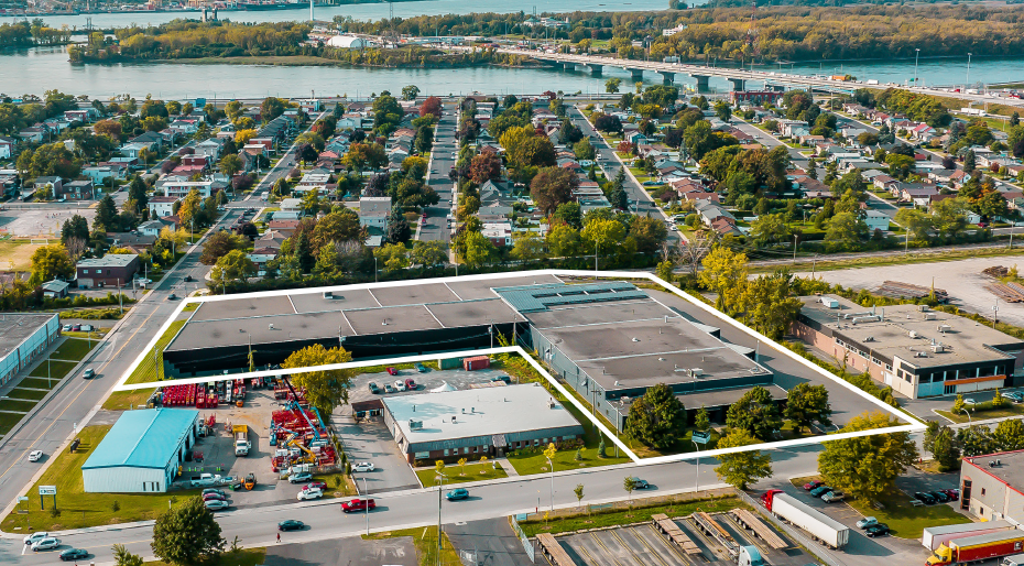 2295 Rue de la Métropole, Longueuil, QC en alquiler - Foto del edificio - Imagen 1 de 8