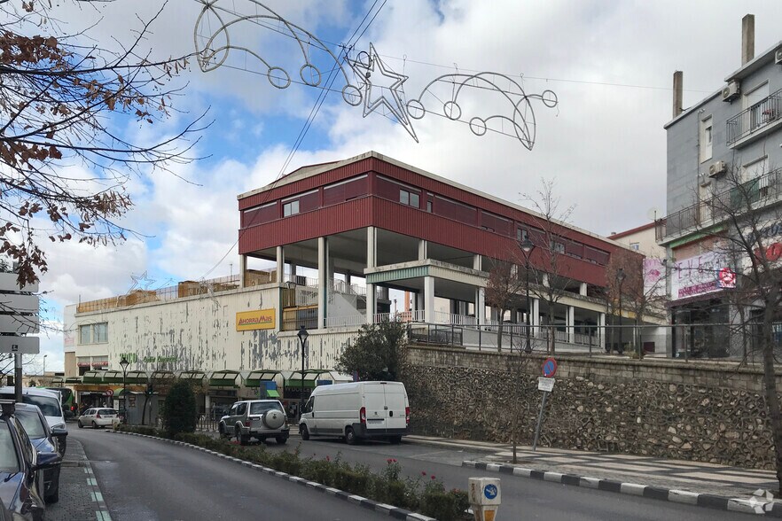 Local en Arganda del Rey, Madrid en venta - Foto del edificio - Imagen 2 de 6