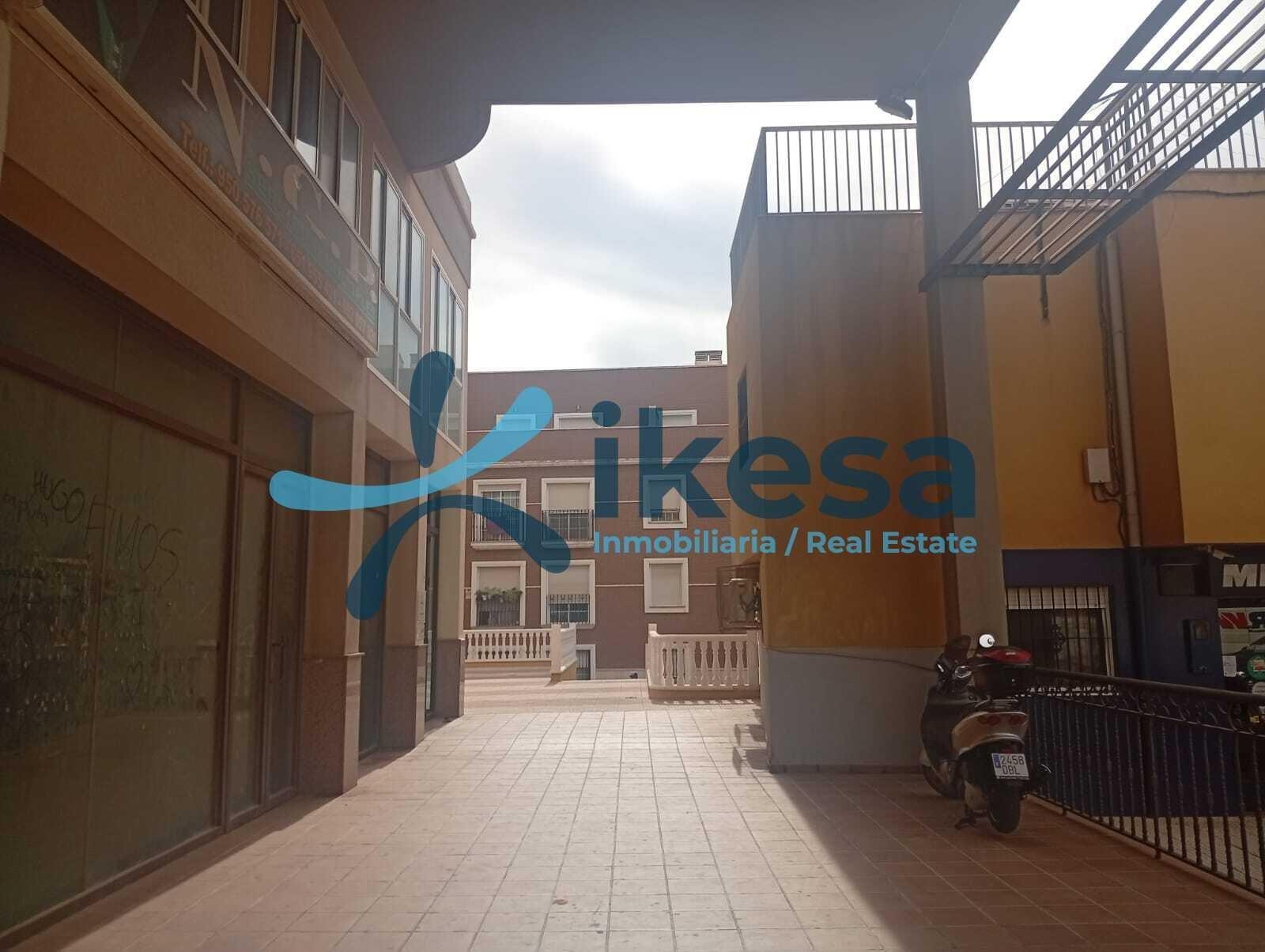 Local en Roquetas de Mar, Almería en venta Foto del edificio- Imagen 1 de 15