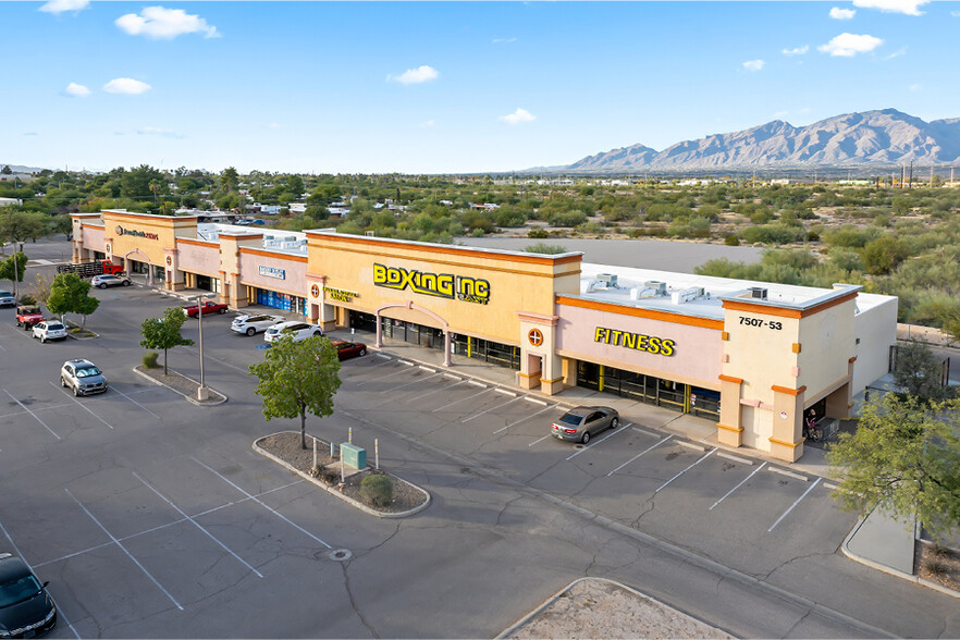 7507-7575 E Broadway Blvd, Tucson, AZ en venta - Foto del edificio - Imagen 2 de 6