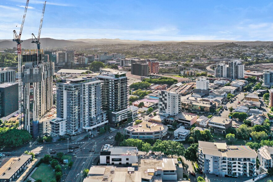 63 Brookes St, Bowen Hills en alquiler - Foto del edificio - Imagen 3 de 6