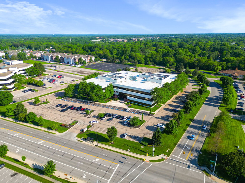 200 E Campus View Blvd, Columbus, OH en alquiler - Foto del edificio - Imagen 1 de 9