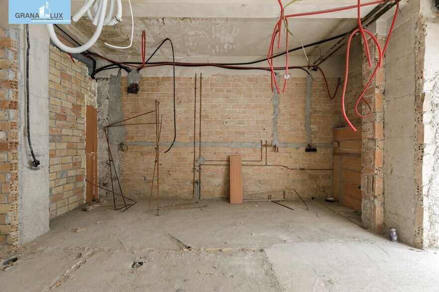 Calle Tierra del Fuego, 1-1, Granada, Granada en venta - Foto de la construcción - Imagen 3 de 7